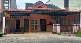 DIJUAL : Rumah di  Komplek Tasbi 1, Blok ZZ, LT 213M, LB 133M
