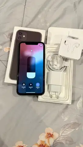 Dijual Iphone 11 Black 256GB Resmi Ibox Lengkap
