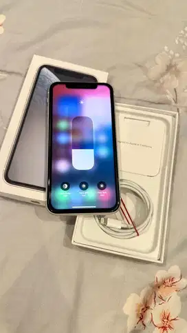 Dijual Iphone Xr White 128GB Mulus Lengkap Wifi only