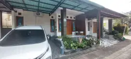 Disewakan Rumah Lokasi Strategis Full Furnished Taman Anggrek Buntalan
