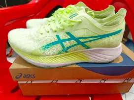 Sepatu Running Asics magic Speed sz 43,5 New