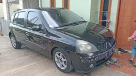 Renault Clio 2003 Bensin