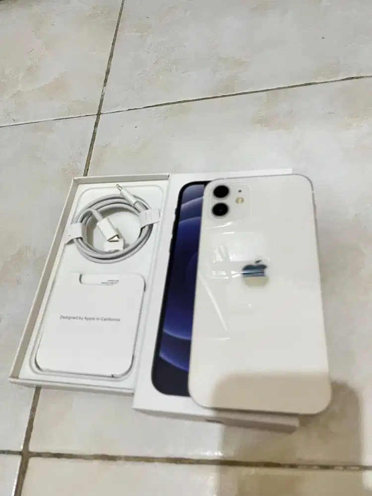 Iphone 12/64 White