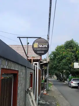 Kost putri najmi