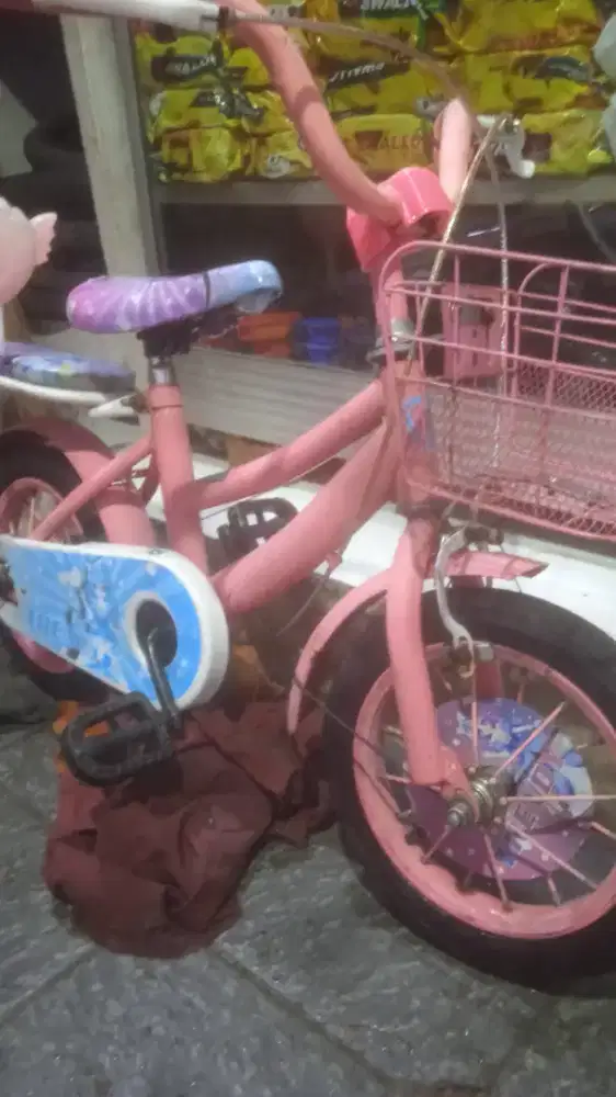 Sepeda  anak r 12 siap gowes semua normal 150rb nett ya