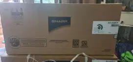 Ac sharp 1/2 pk  belum buka segel, murahh sda kota