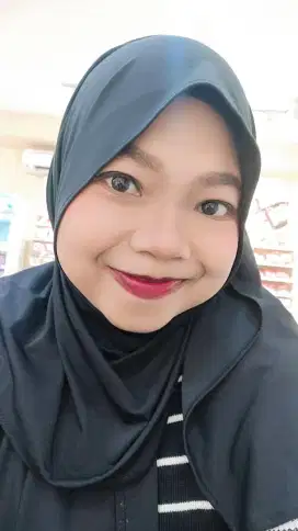 Mencari Pekerjaan Admin / CS / Frontliner