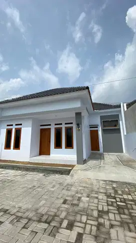 dijual rumah lokasi getna timur luwes gentan sukoharjo