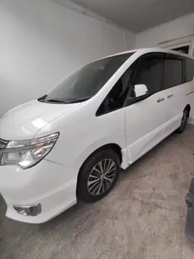 Nissan Serena 2015 Bensin