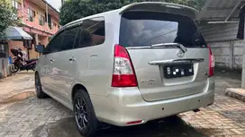 Dijual Mobil Toyota Innova Matic Tipe V 2008