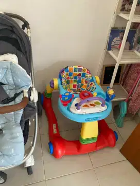 Baby walker  bekas