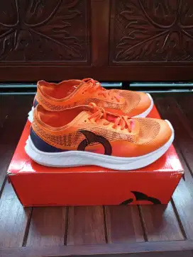 Sepatu running lari Ortuseight hyperdrive 2.1