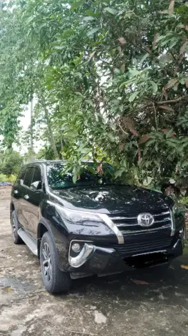 Dijual Fortuner SRZ 2.7 AT