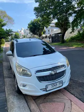 Dijual Spin 2013 | Kondisi Istimewa | KM 168K | Bensin | Putih