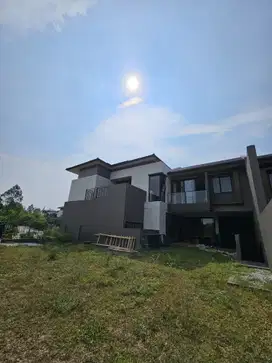Di Jual Rumah Mewah NAVAPARK
