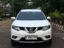 Xtrail 2.5 AT 2015 Putih