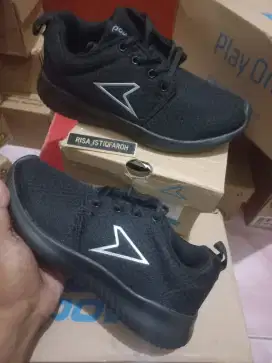 Sepatu Power by bata