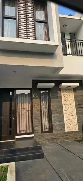 Disewakan rumah area bintaro 2 lantai dan Good Condition