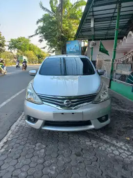Nissan Grand Livina 1.5 SV Bensin Manual 2015