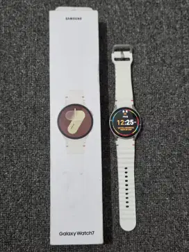 Samsung Watch7 40mm beige bekas