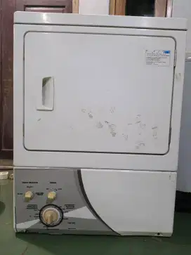 DRYER / MESIN PENGERING MERK SPEEDQUEEN