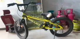Sepeda BMX bekas