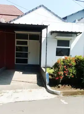 Harmony Cihanjuang Dijual Rumah