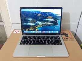 Laptop MacBook Pro 13-inch 2016,Toucbar, Intel core i7, Ram 8/512 GB