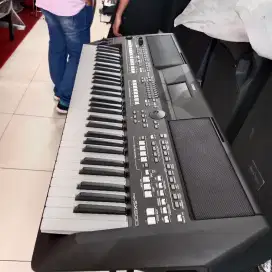 Keyboard Yamaha psr sx 600  bisa kredit cukup pake KTP