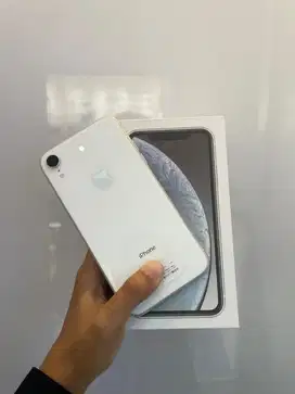 iphone xr 128gb warna putih