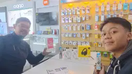 Cash kredit HP ter komplit dengan garansi ter lengkap