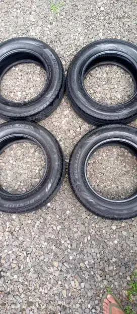 Ban Dunlop  205/65R16