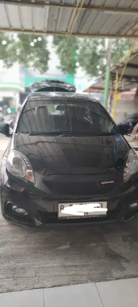 Mobilio 1.5 E Manual