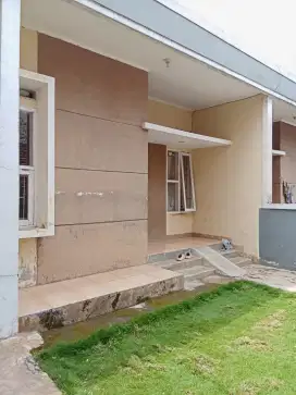 DIKONTRAKKAN RUMAH MODERN