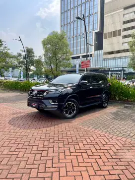 Toyota Fortuner VRZ TRD 2.4 Diesel AT