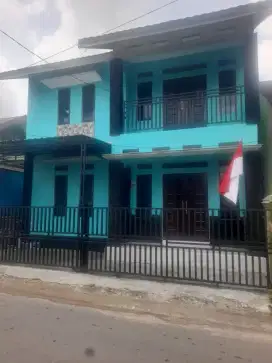 Kost Khusus Putri lokasi strategis di Pusat Kota