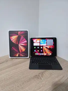 iPad Pro M1 11 256GB Wifi Cellular 5G + Magic Keyboard + Apple Pencil