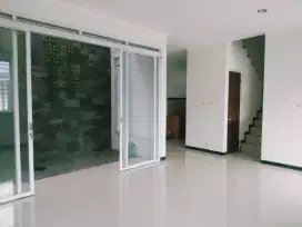 Rumah siap huni murah strategis selangkah ke Ciwastra Buahbatu