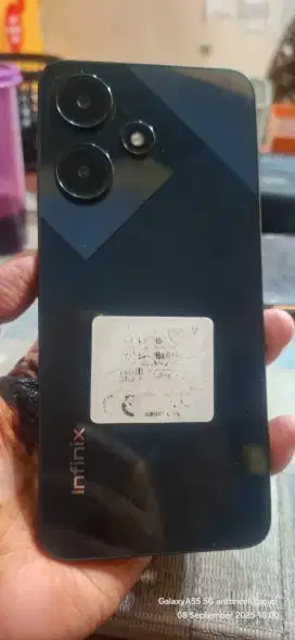 Dijual hp infinix hot 30 ram 8/128