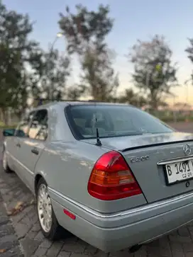 Mercedes-Benz C200 1996 Bensin