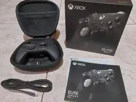 Preloved XBOX Elite Series 2 Controller Fullset