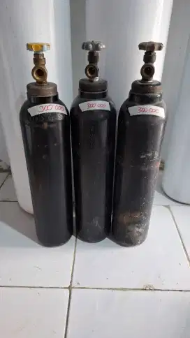 Tabung oksigen medis