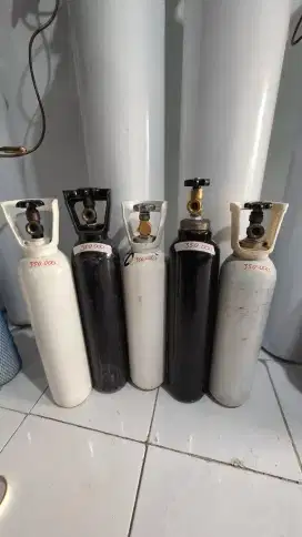 Tabung oksigen medis