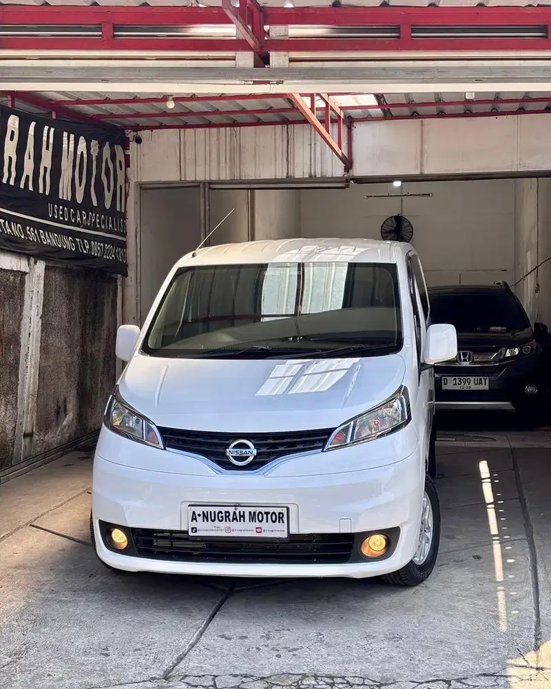Low KM || Nissan EVALIA XV MATIC KEYLESS 2013 || ANM