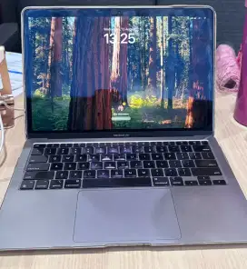 Macbook Air M1 2022