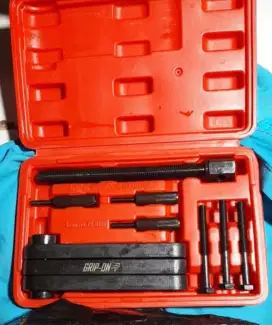 Treker belah mesin motor