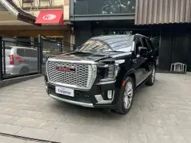 GMC Yukon Denali Black on Brown NIK 2023