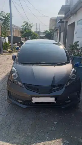HONDA JAZZ RS 1.5 MT 2013