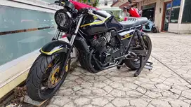 DIJUAL CB 400 SF Brendo Edition