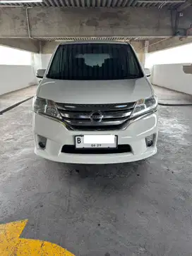 Serena 2014 HWS tgn 1 tdp 10jt saja